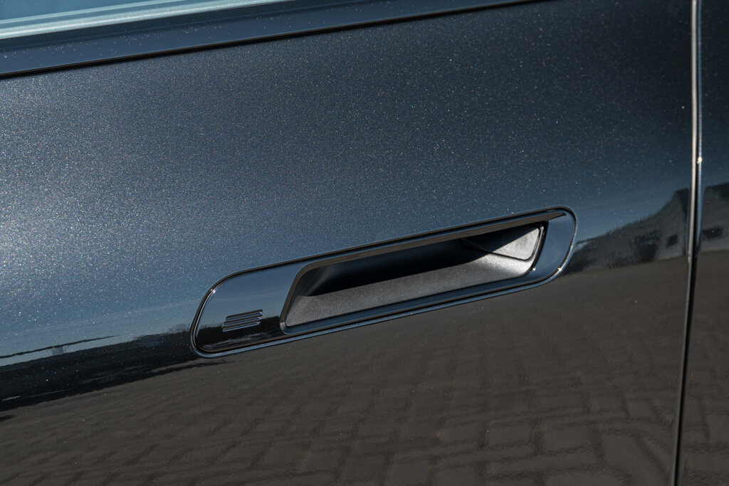 BMW iX 9