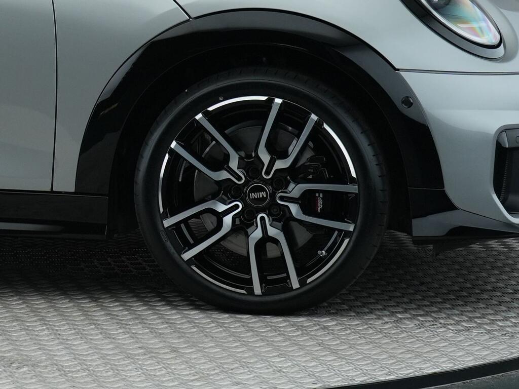 MINI 5-Deurs 1.5 Cooper C - Afbeelding 3