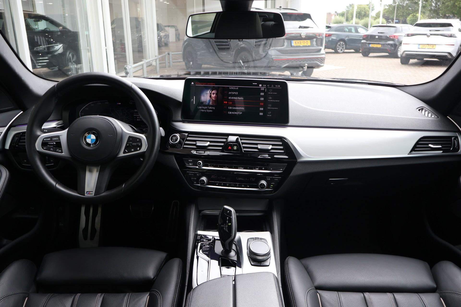 BMW 5-serie 520i 184pk Business Edition Plus M-Sport - Afbeelding 5