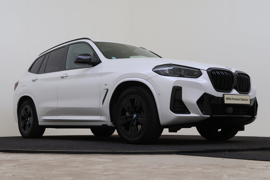 BMW iX3 10