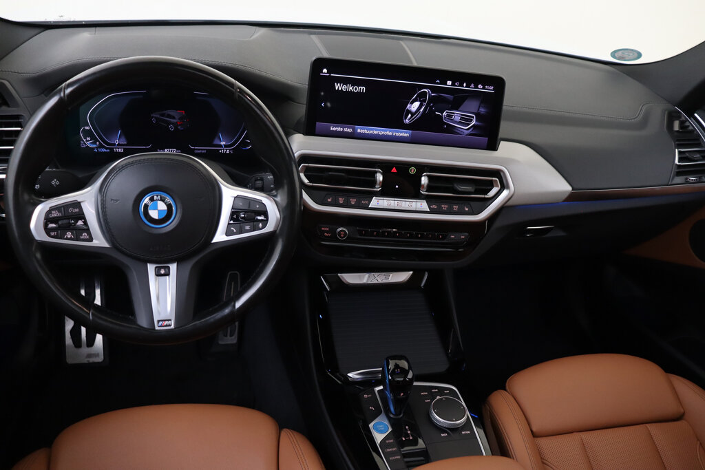 BMW iX3 24