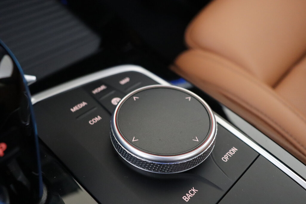 BMW iX3 28
