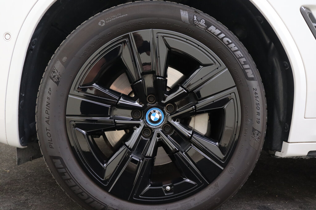 BMW iX3 53