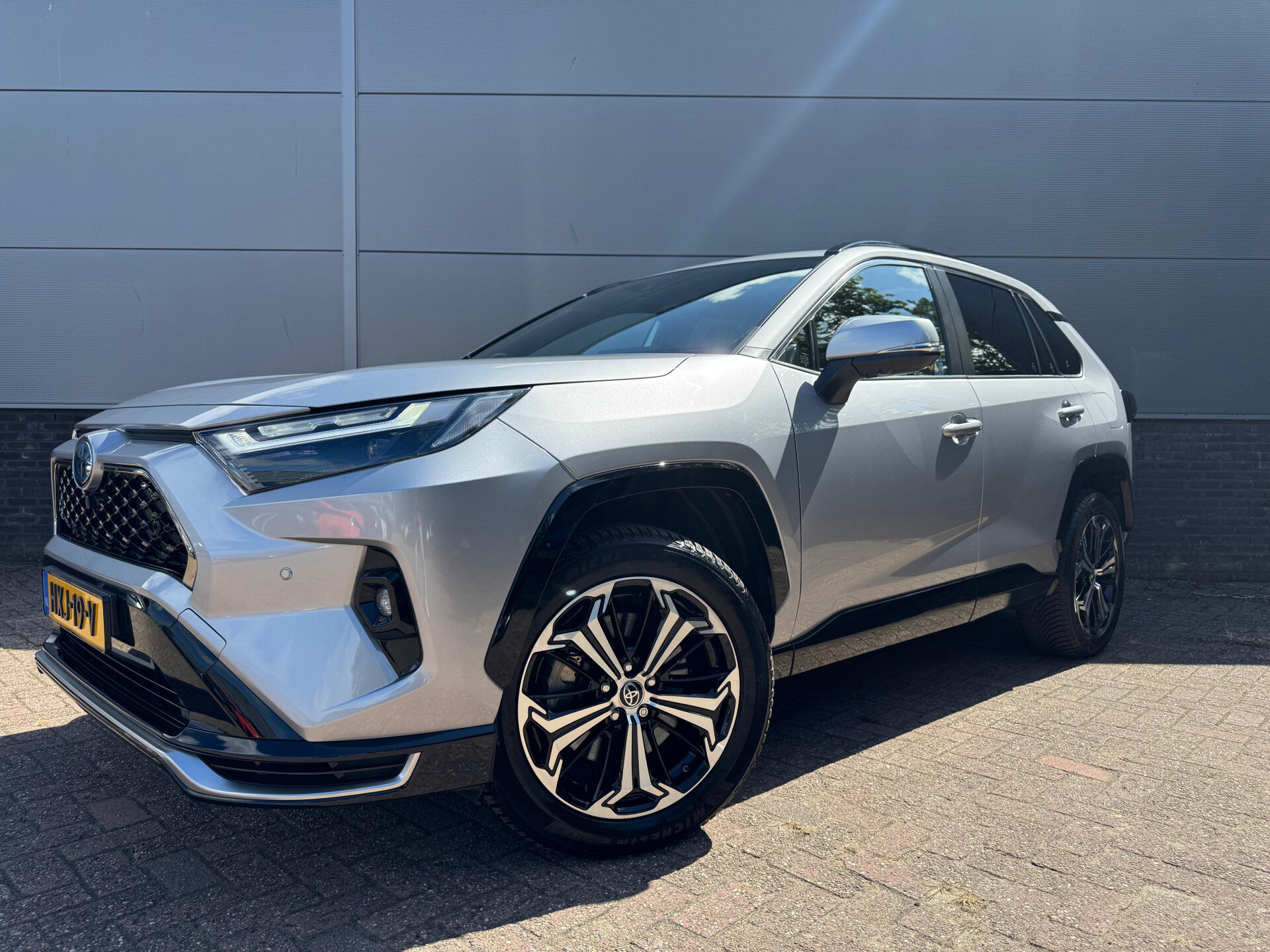 Toyota RAV4 2.5 Plug-in Hybrid AWD Limited Edition met Alarm klasse 3