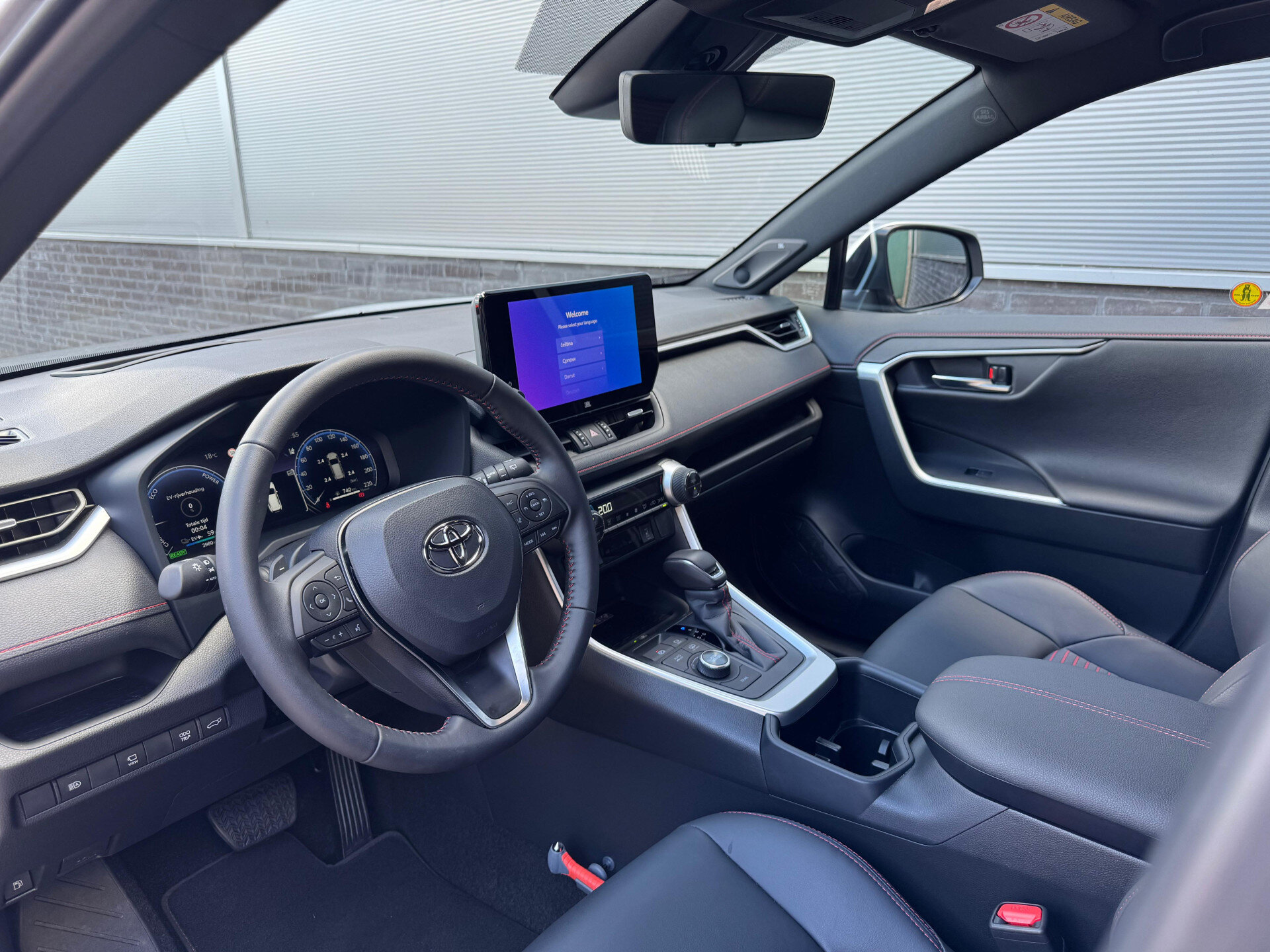 Toyota RAV4 2.5 Plug-in Hybrid AWD Limited Edition met Alarm klasse 3 - Afbeelding 5