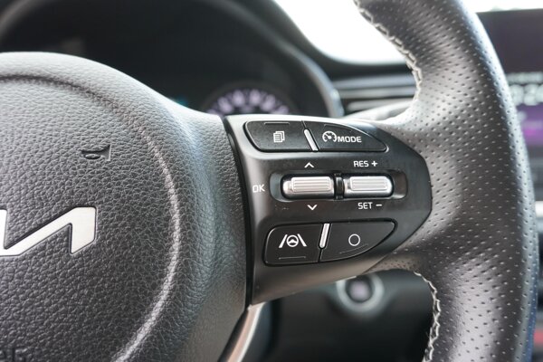 cruise control adaptief en stuurhulp cruise control adaptief en stuurhulp