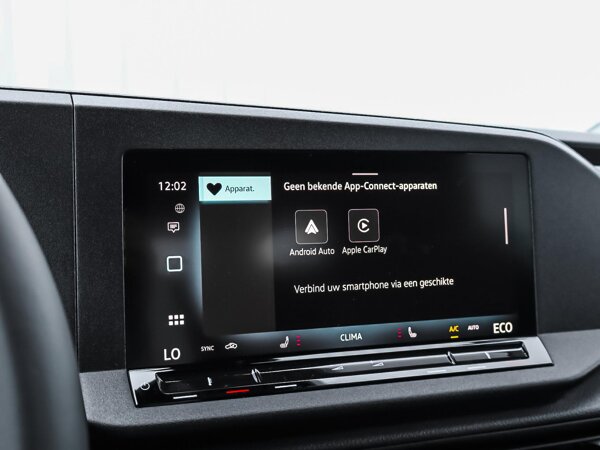 Apple Carplay/Android Auto Apple Carplay/Android Auto
