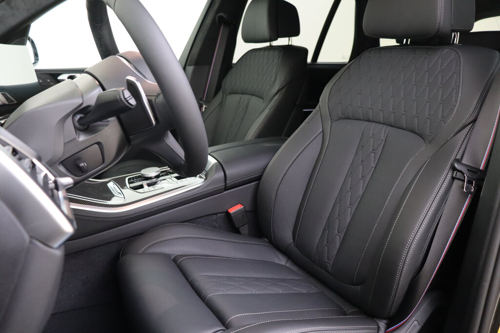 BMW X5 8