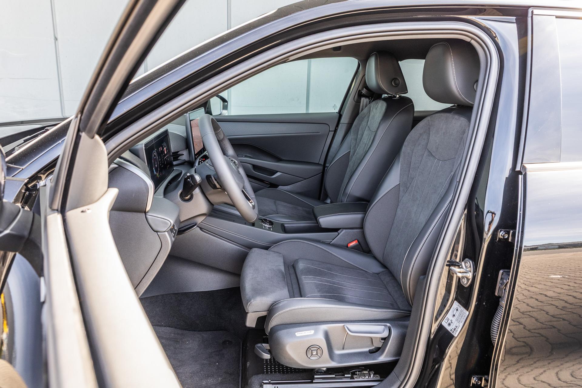 Volkswagen T-Roc 1.5 eTsi 115pk DSG Style First Edition - Afbeelding 4