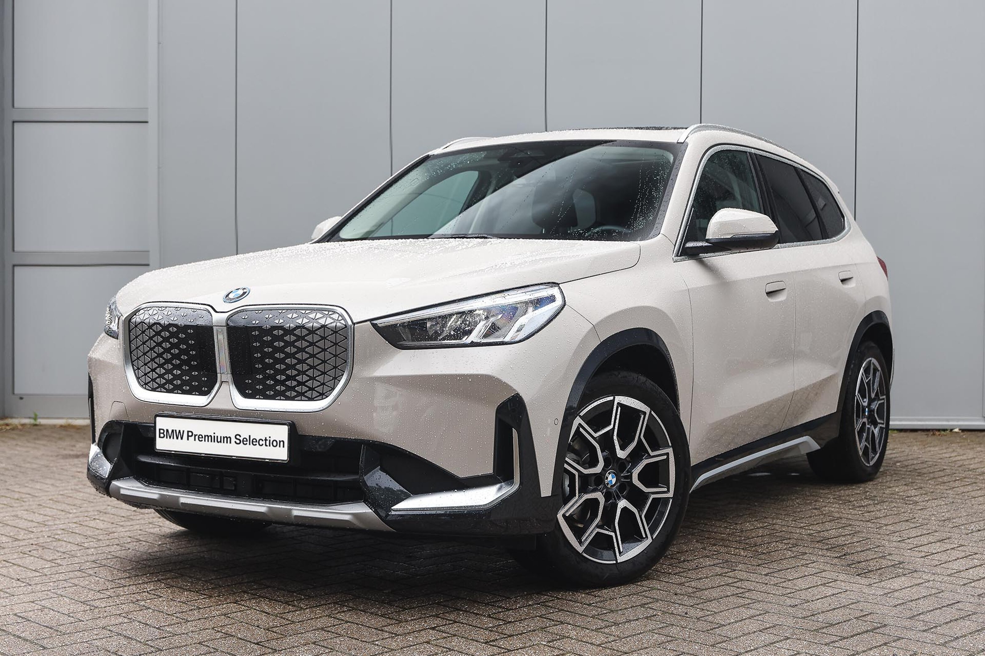 BMW iX1 eDrive20 xLine