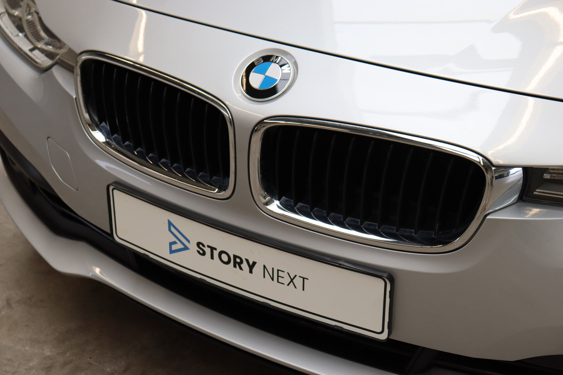BMW 3 Serie 320i High Executive Essential Automaat - Afbeelding 4