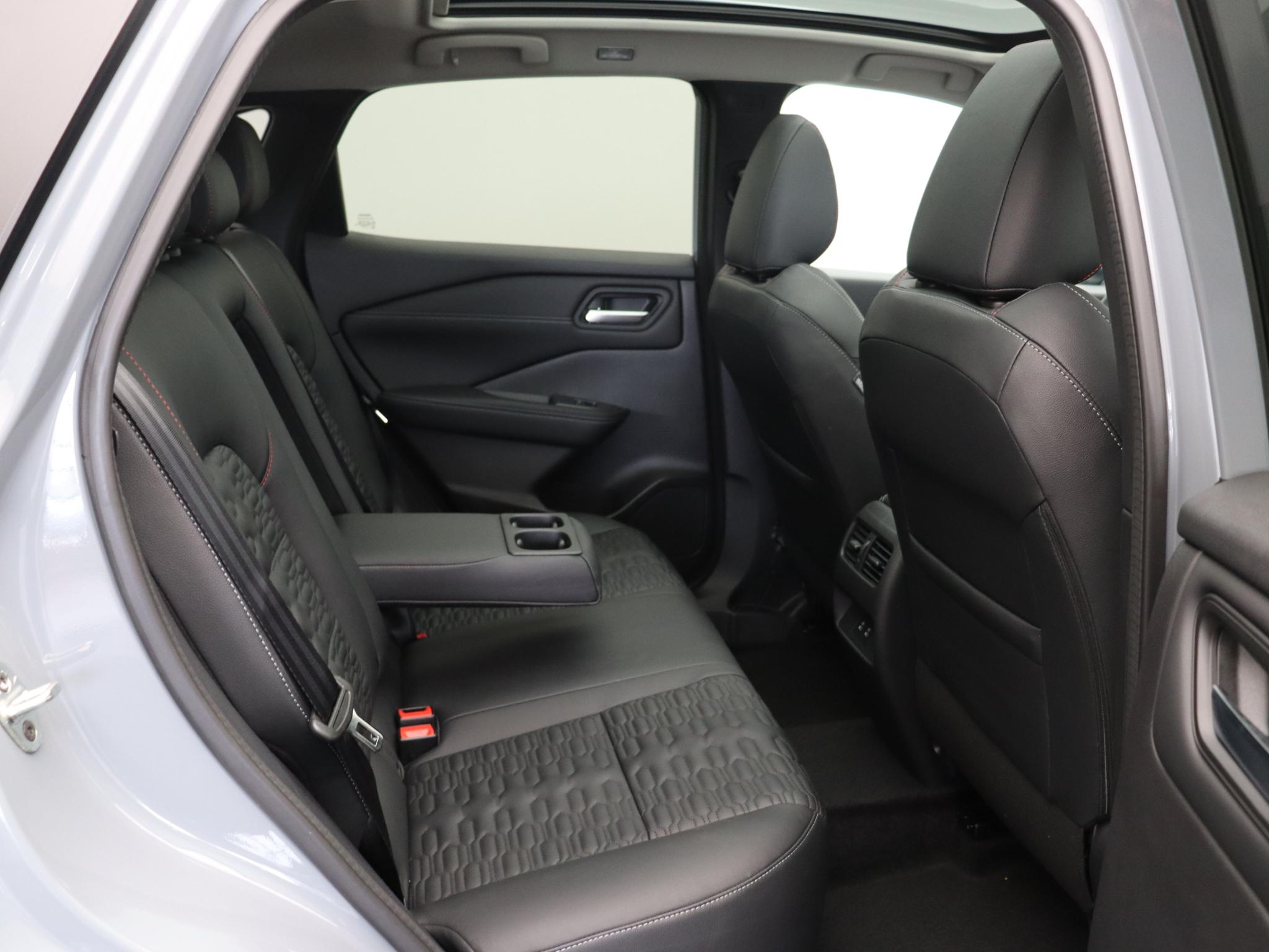 Nissan QASHQAI 158pk MHEV Nismo + - Afbeelding 9