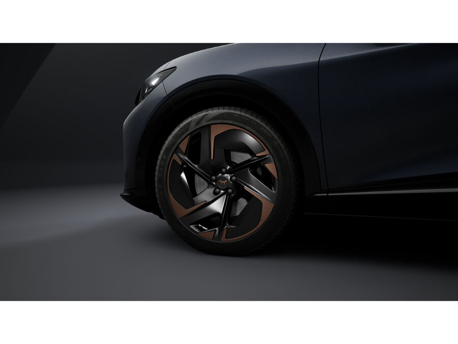 CUPRA Tavascan Adrenaline