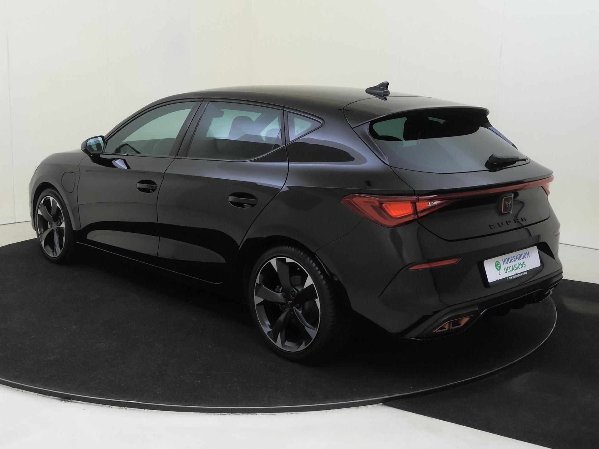 Cupra León