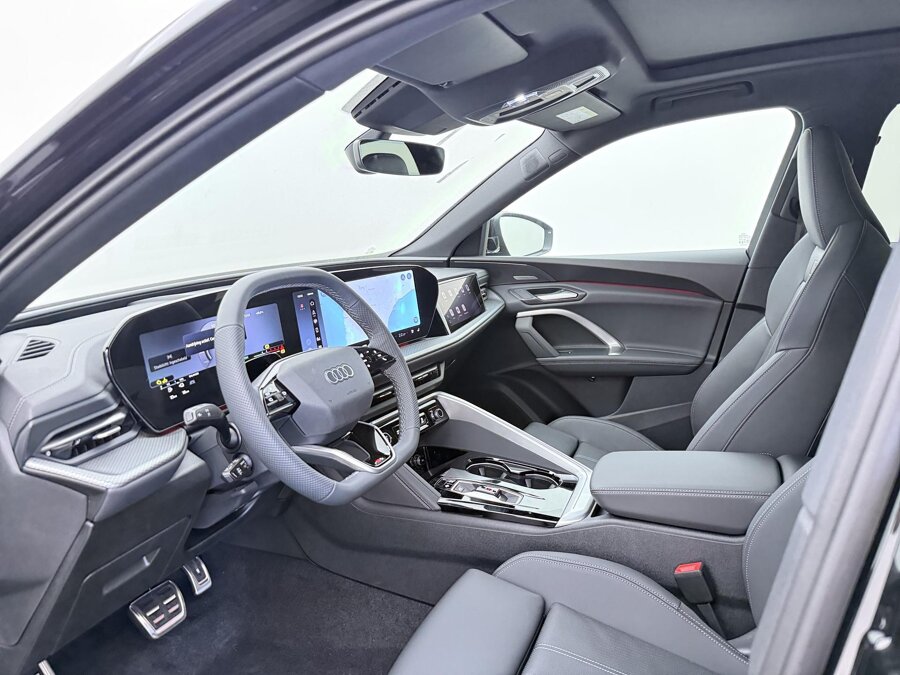 Audi Q5 S edition Competition 2.0 e-hybrid 270 kW / 367 PK