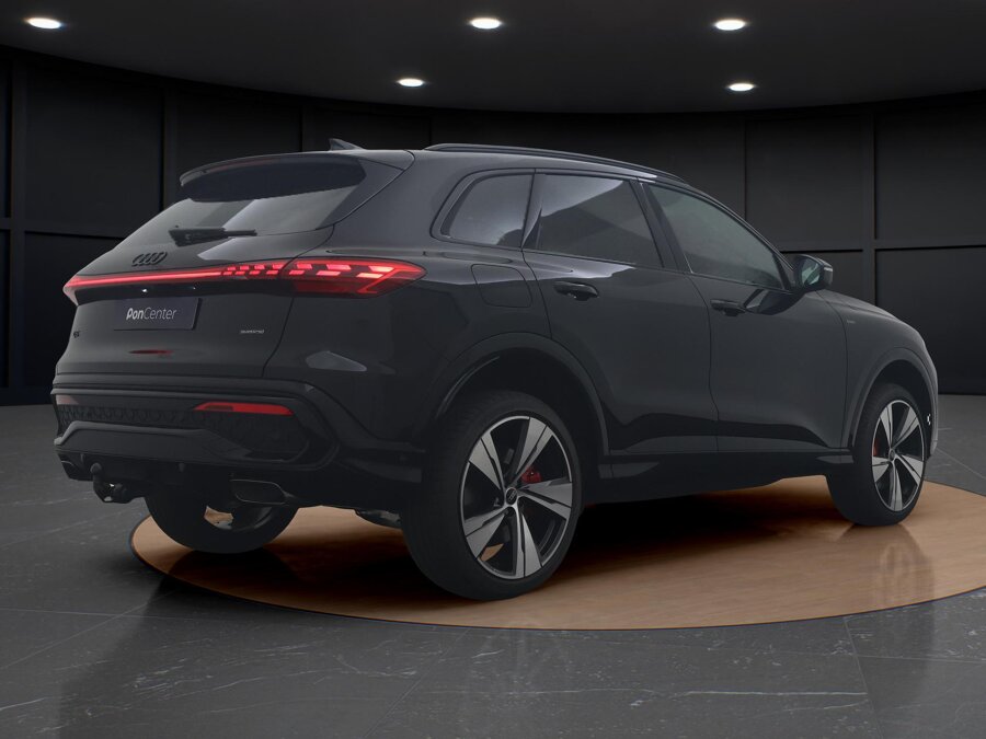 Audi Q5 S edition Competition 2.0 e-hybrid 270 kW / 367 PK