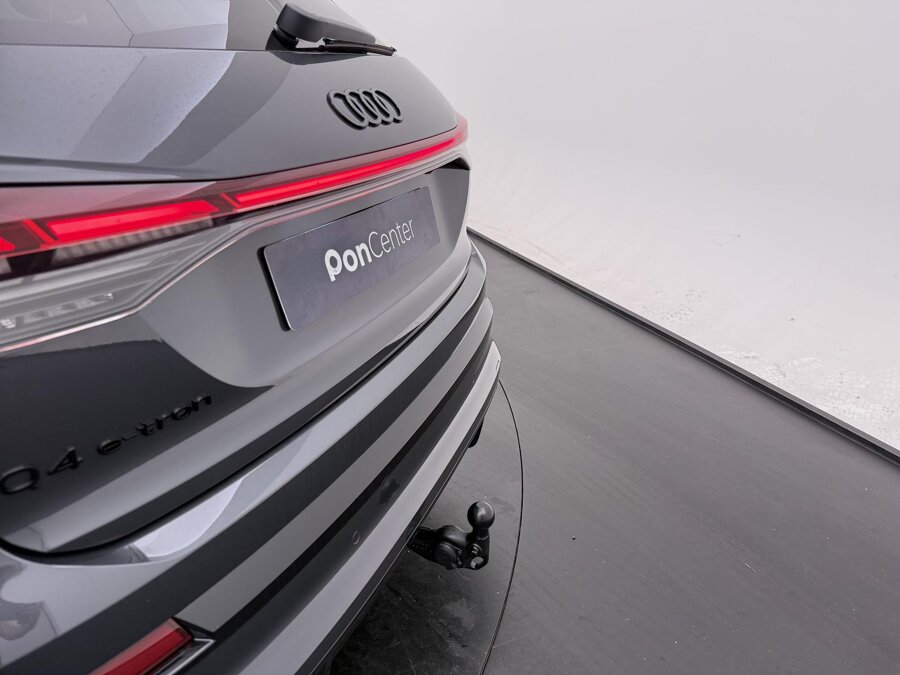 Audi Q4 e-tron S edition 45 82 kWh 210 kW / 286 PK
