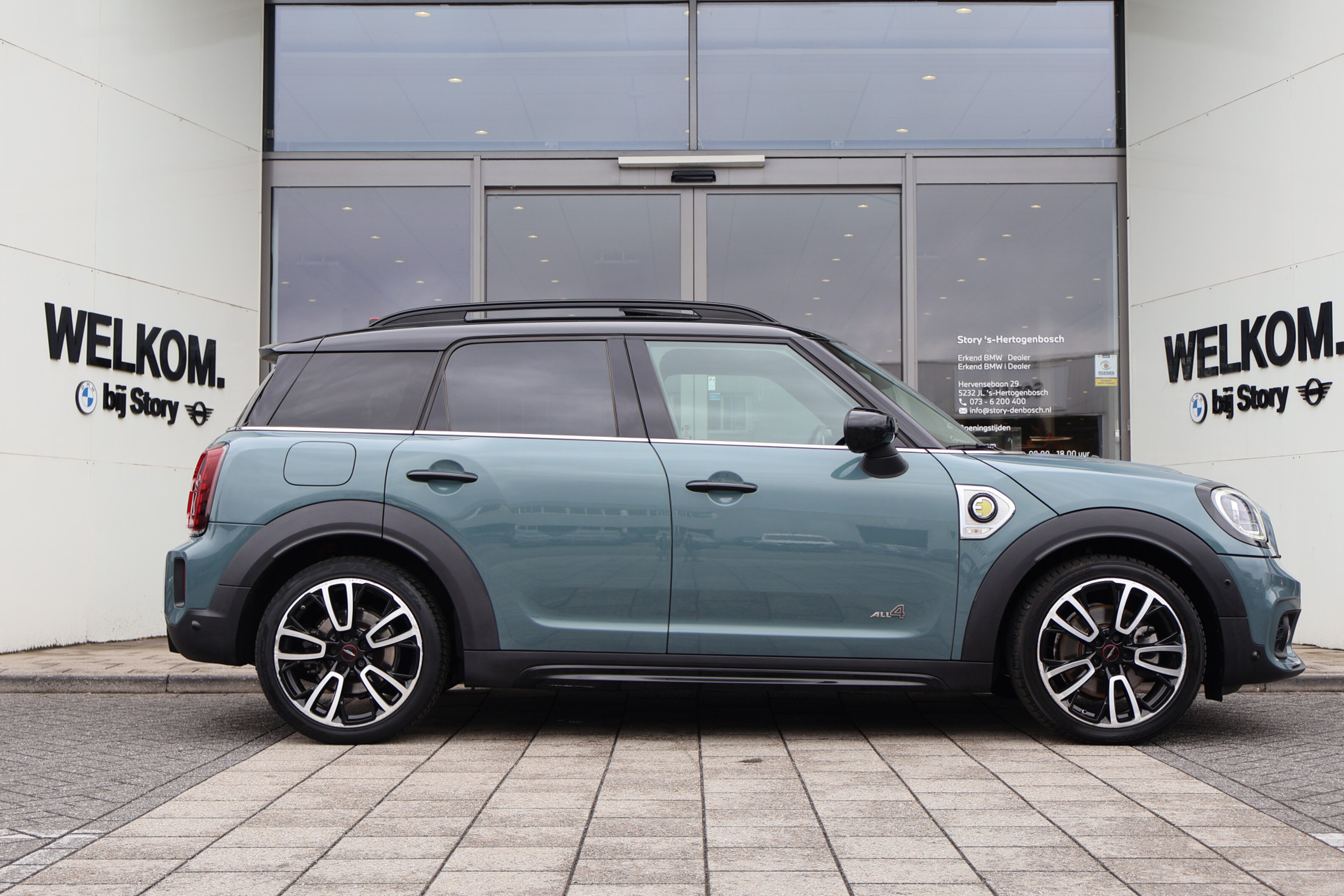 MINI Countryman Cooper SE ALL4 JCW Automaat