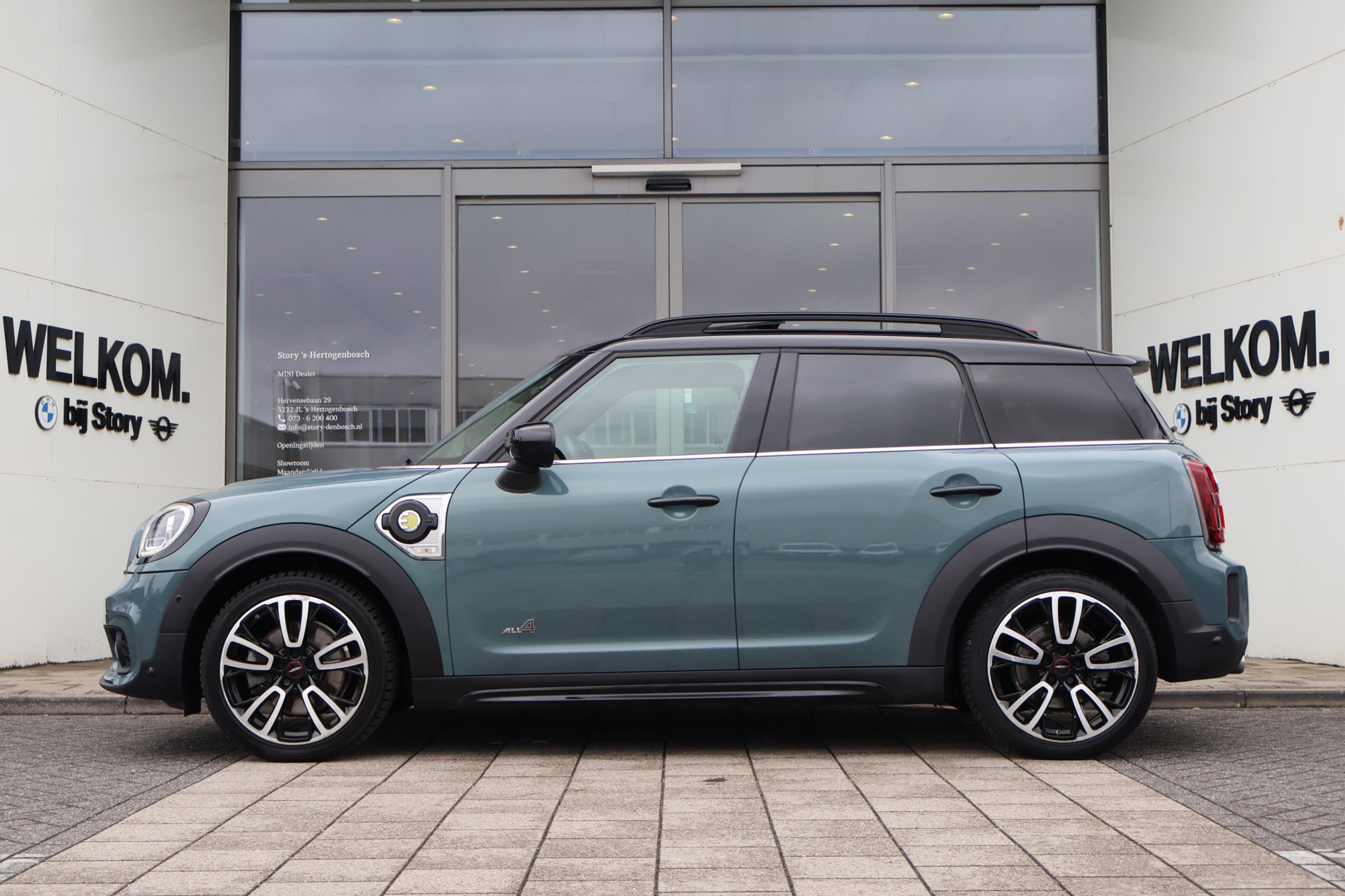 MINI Countryman 8