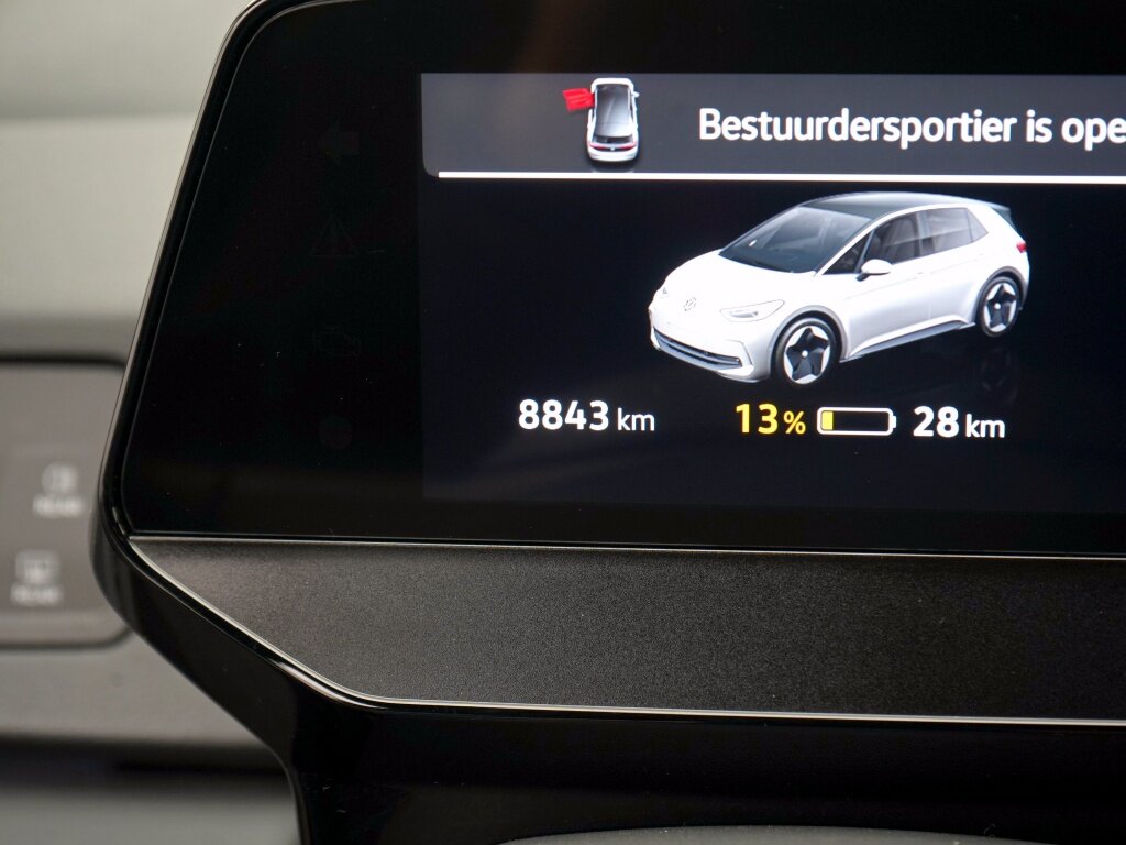 Volkswagen ID.3 Pure 52 kWh | Comfort Pack | Stoelverwarming | Navi | Camera - Afbeelding 4
