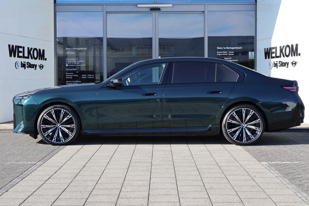 BMW i7 3