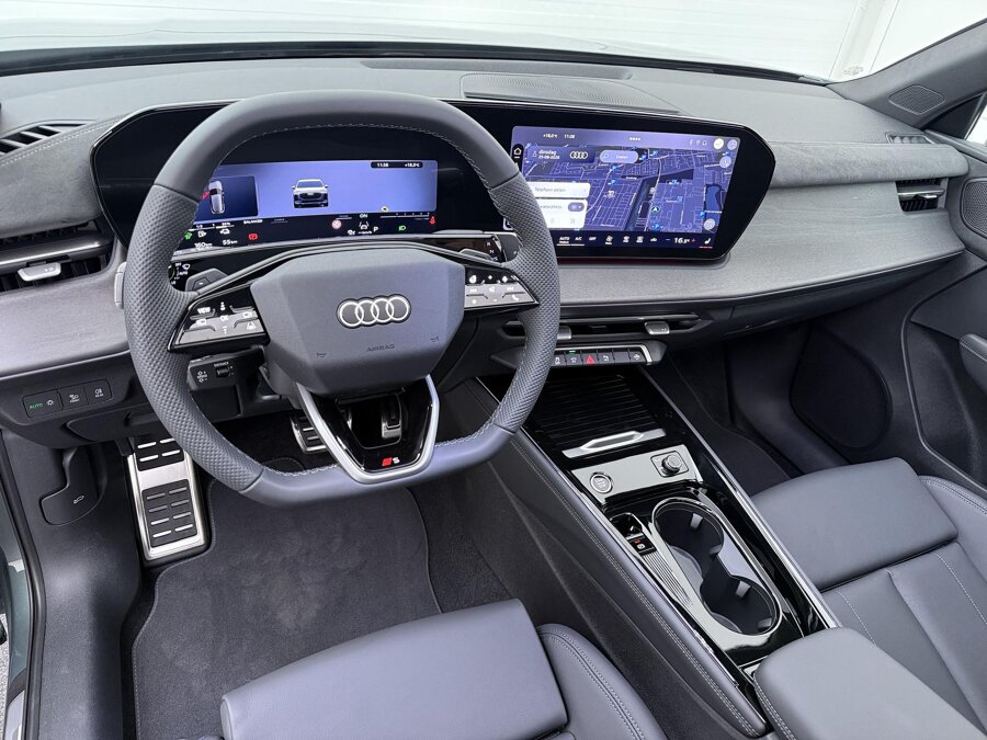 Audi Q3 S edition 1.5 e-hybrid 200 kW / 272 PK
