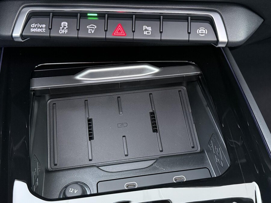 Audi Q3 S edition 1.5 e-hybrid 200 kW / 272 PK