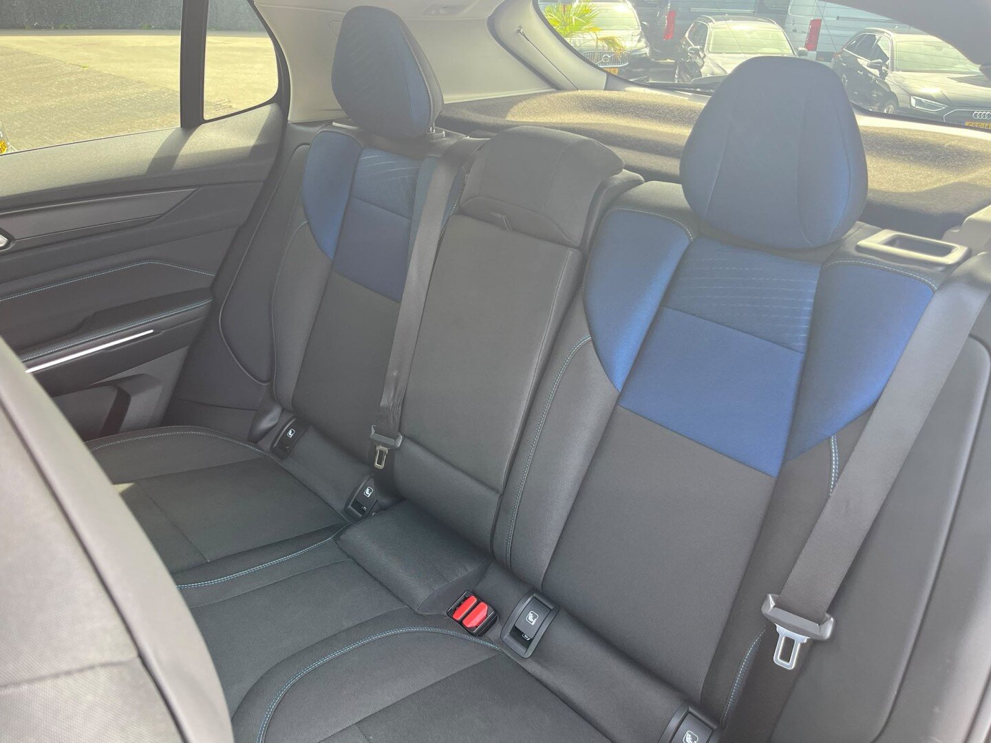 Lynk & Co 01 Lynk&Co BLACK PACK | 1.5 PHEV | NETTE AUTO!| Pano | Memory | 360º | Infinity | - Afbeelding 5