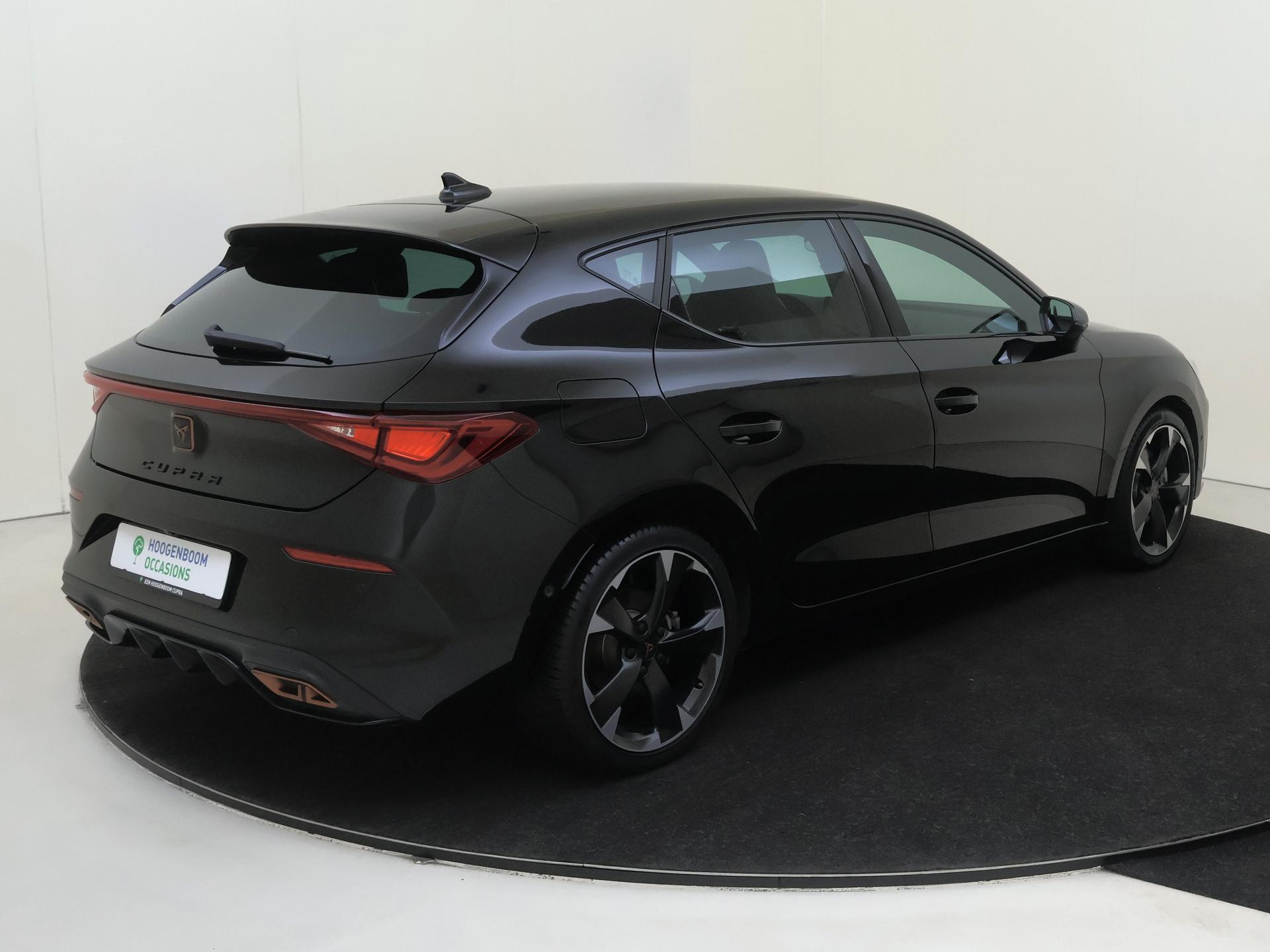 Cupra León