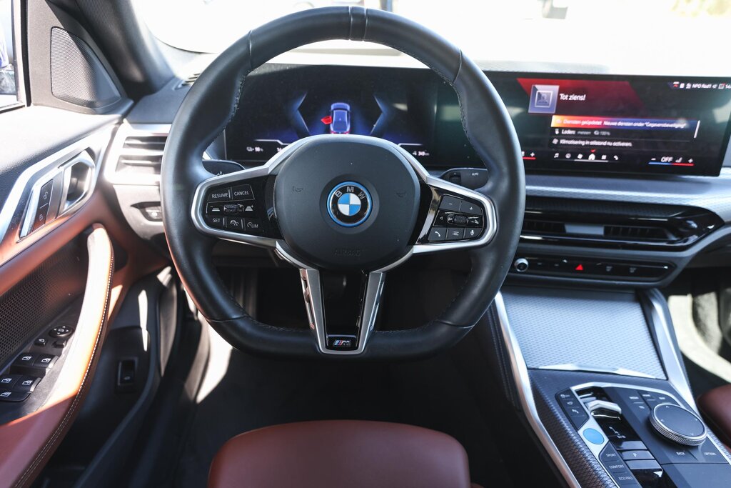 BMW i4 3