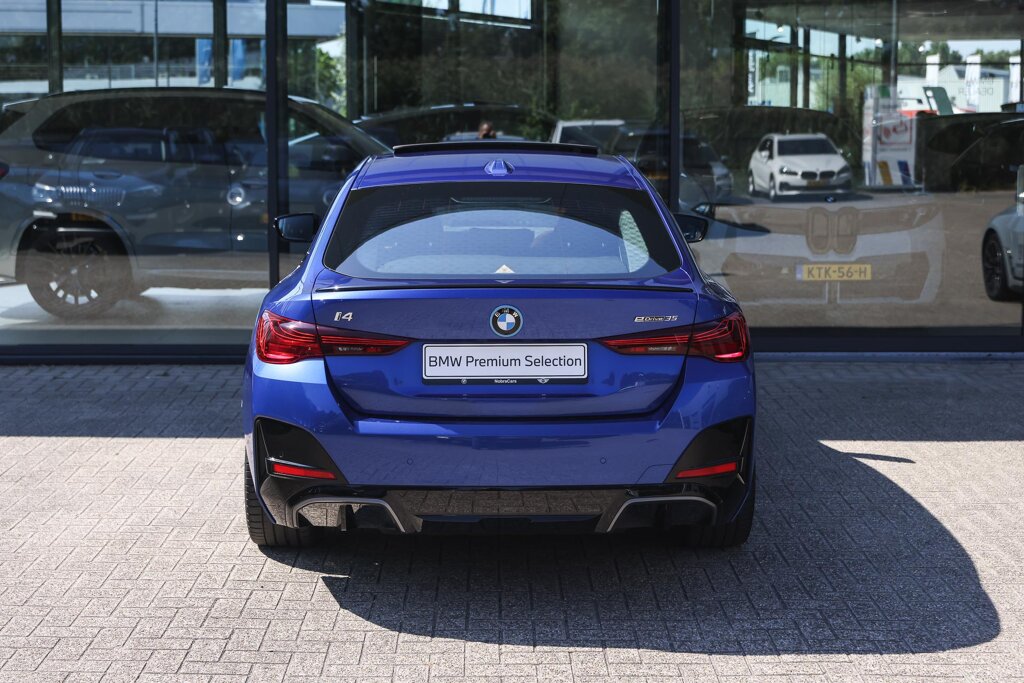 BMW i4 7