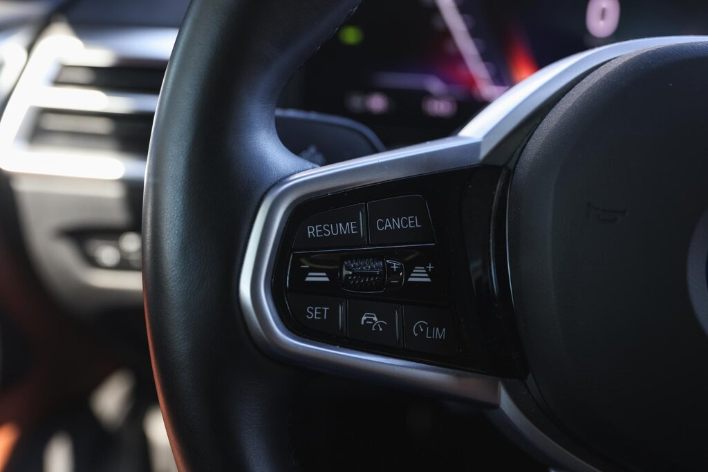 BMW i4 16