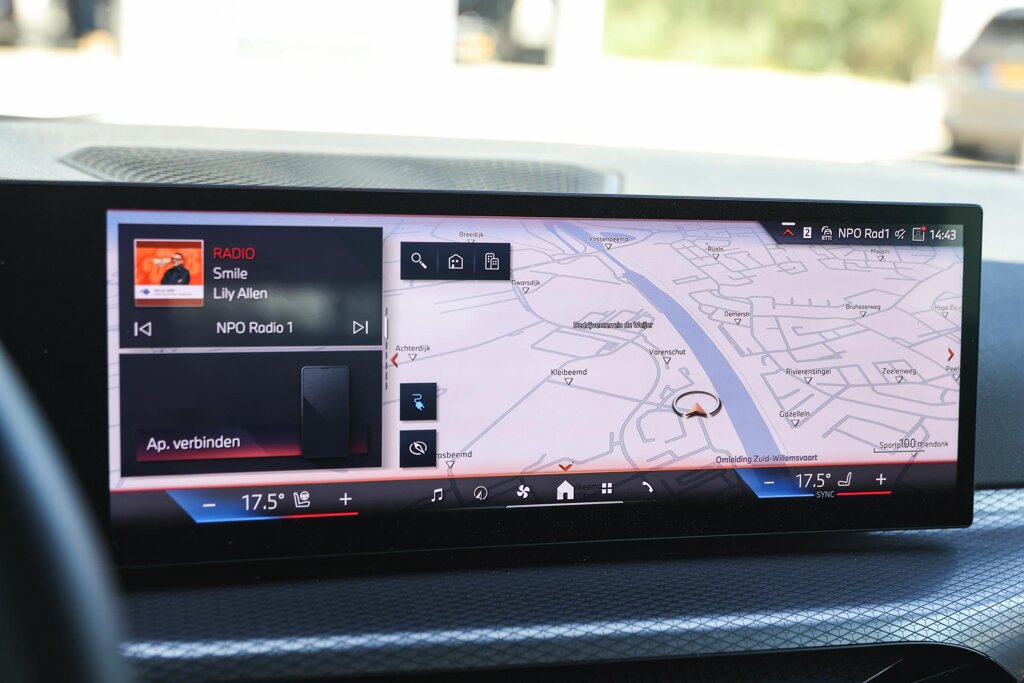 BMW i4 20