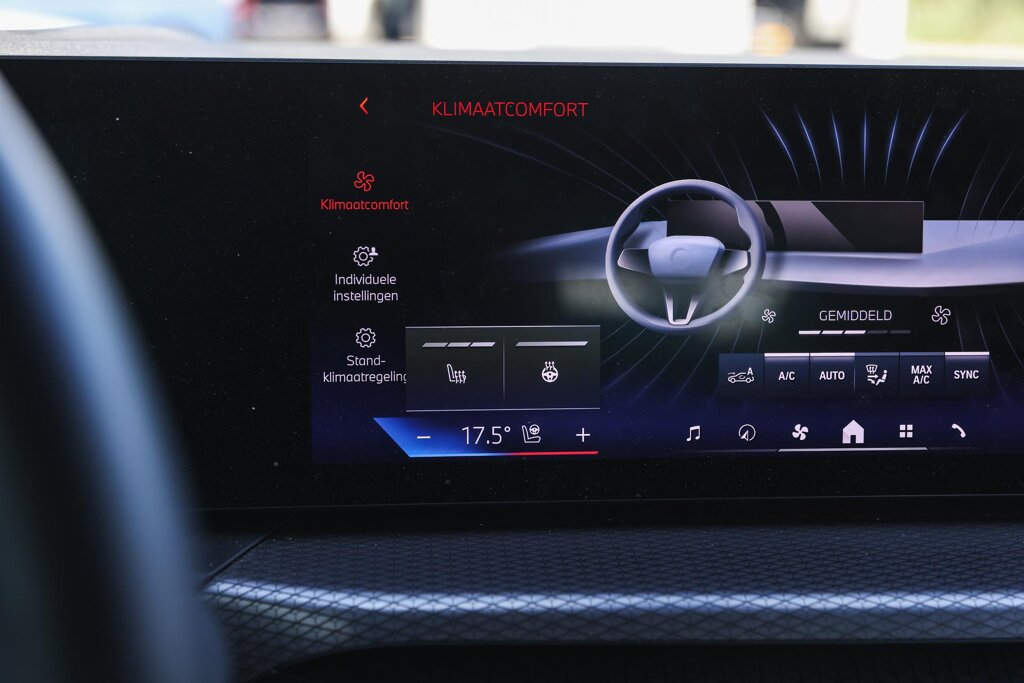 BMW i4 24