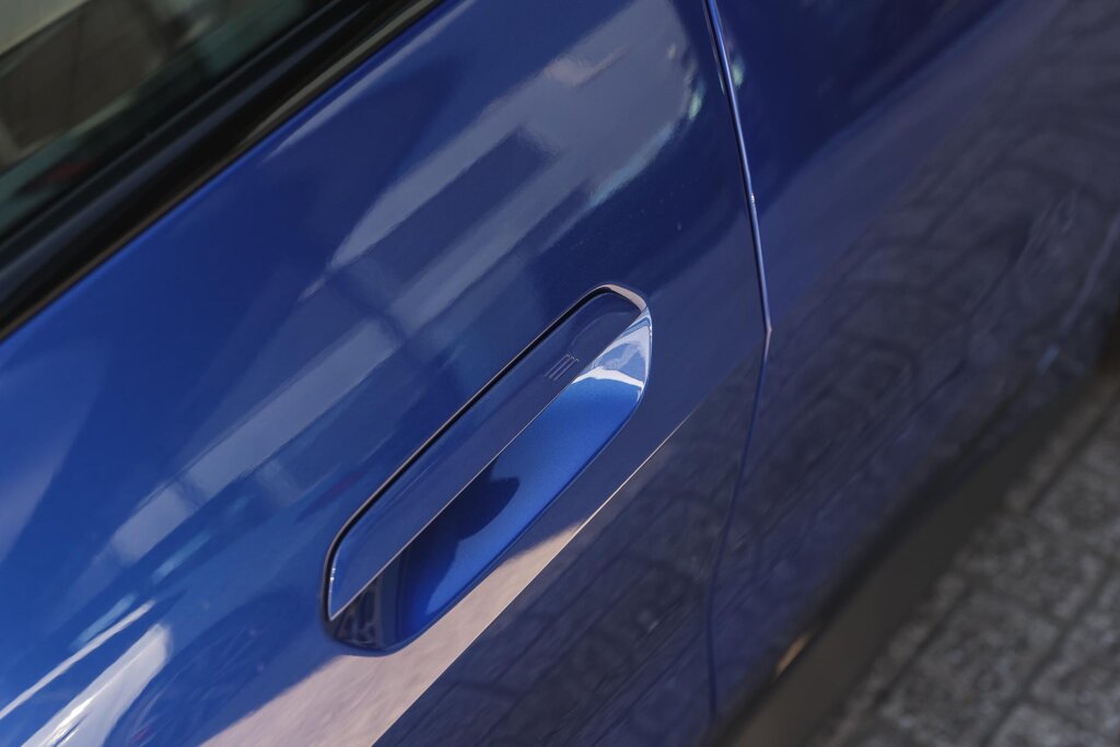 BMW i4 32