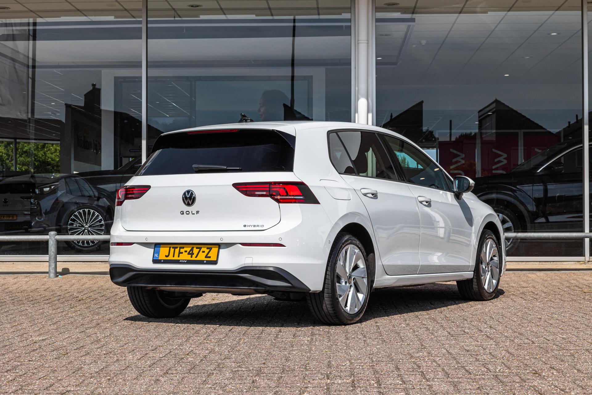 Volkswagen Golf 1.5 eHybrid 204pk Life Edition - Afbeelding 2