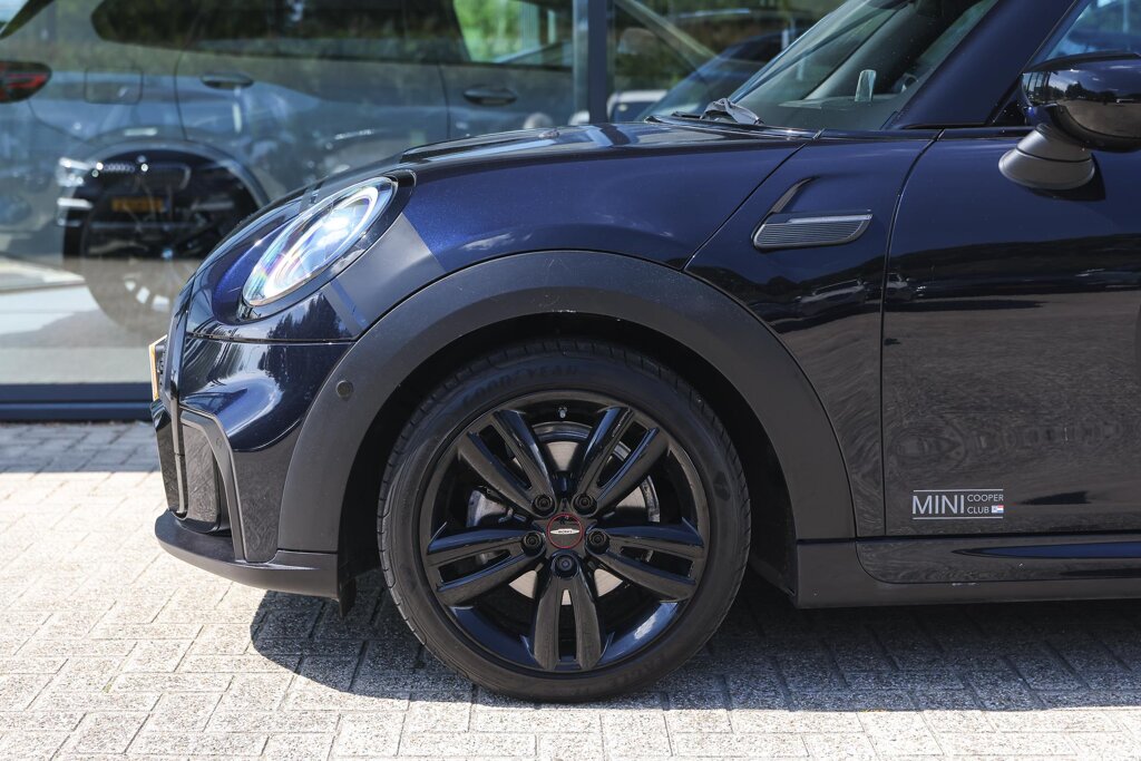 MINI Cooper 5