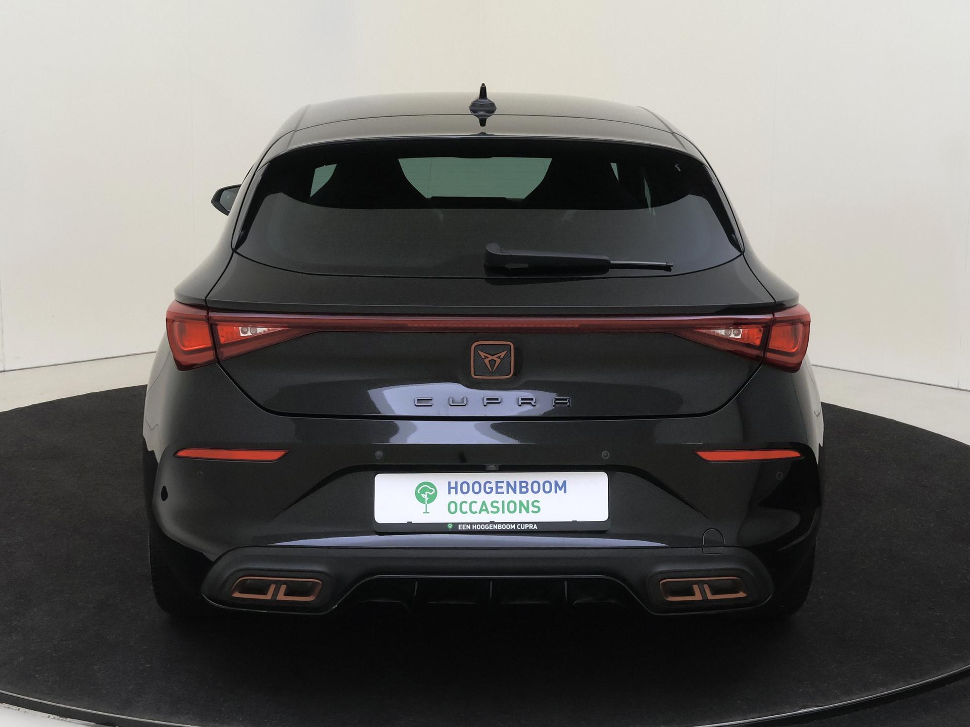 Cupra León