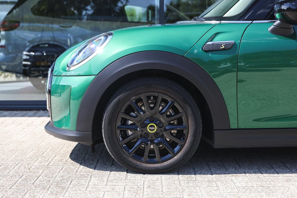 MINI Electric 4