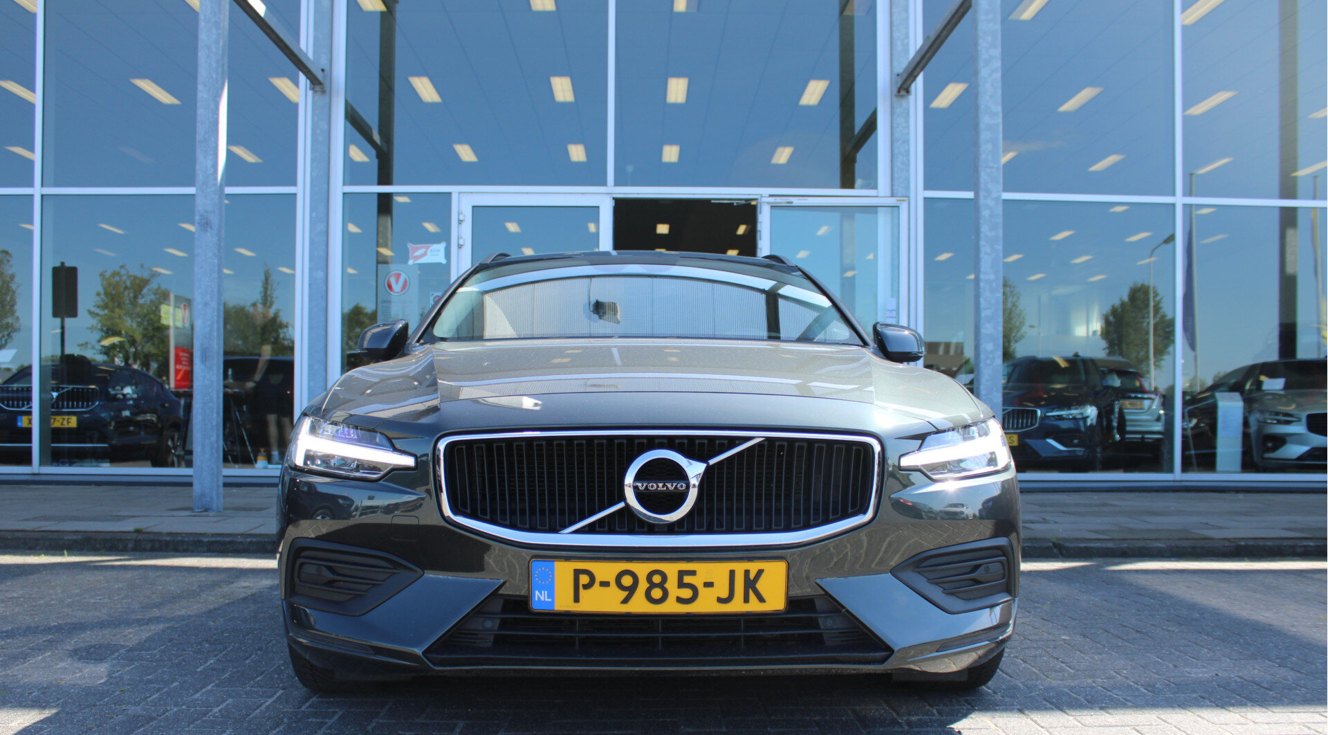 Volvo V60 B3 164PK Automaat Momentum Advantage - Afbeelding 4