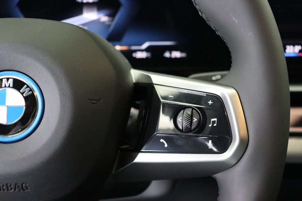 BMW i5 13