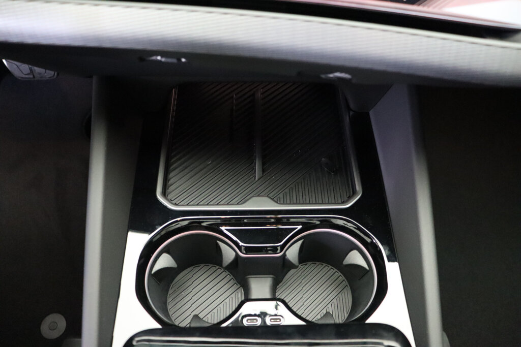 BMW i5 16