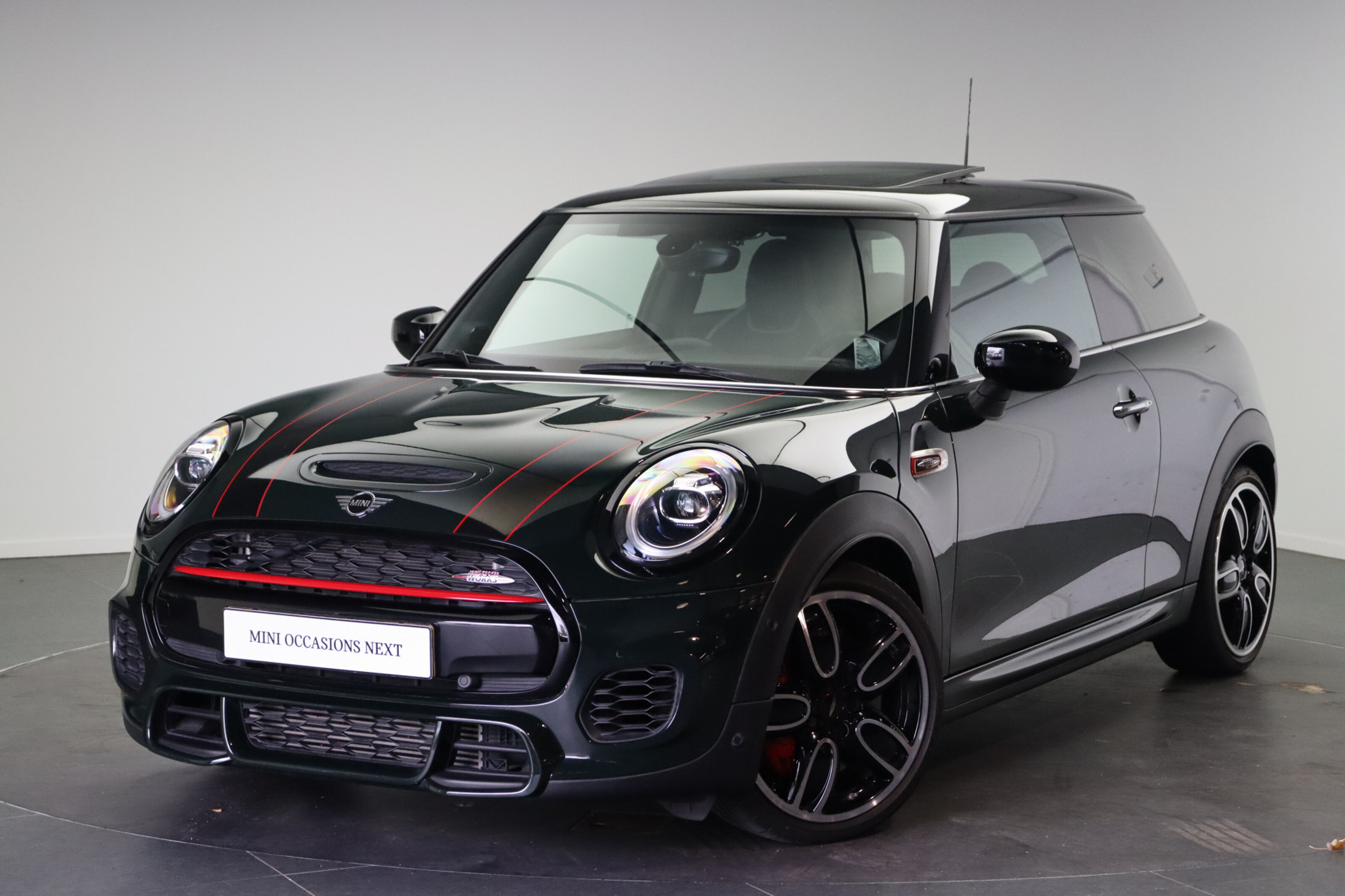 MINI Cooper Hatchback John Works Chili Automaat