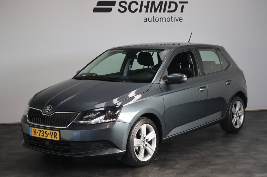Škoda Fabia 1.2 TSI Active 90pk | Trekhaak | Airco | DAB