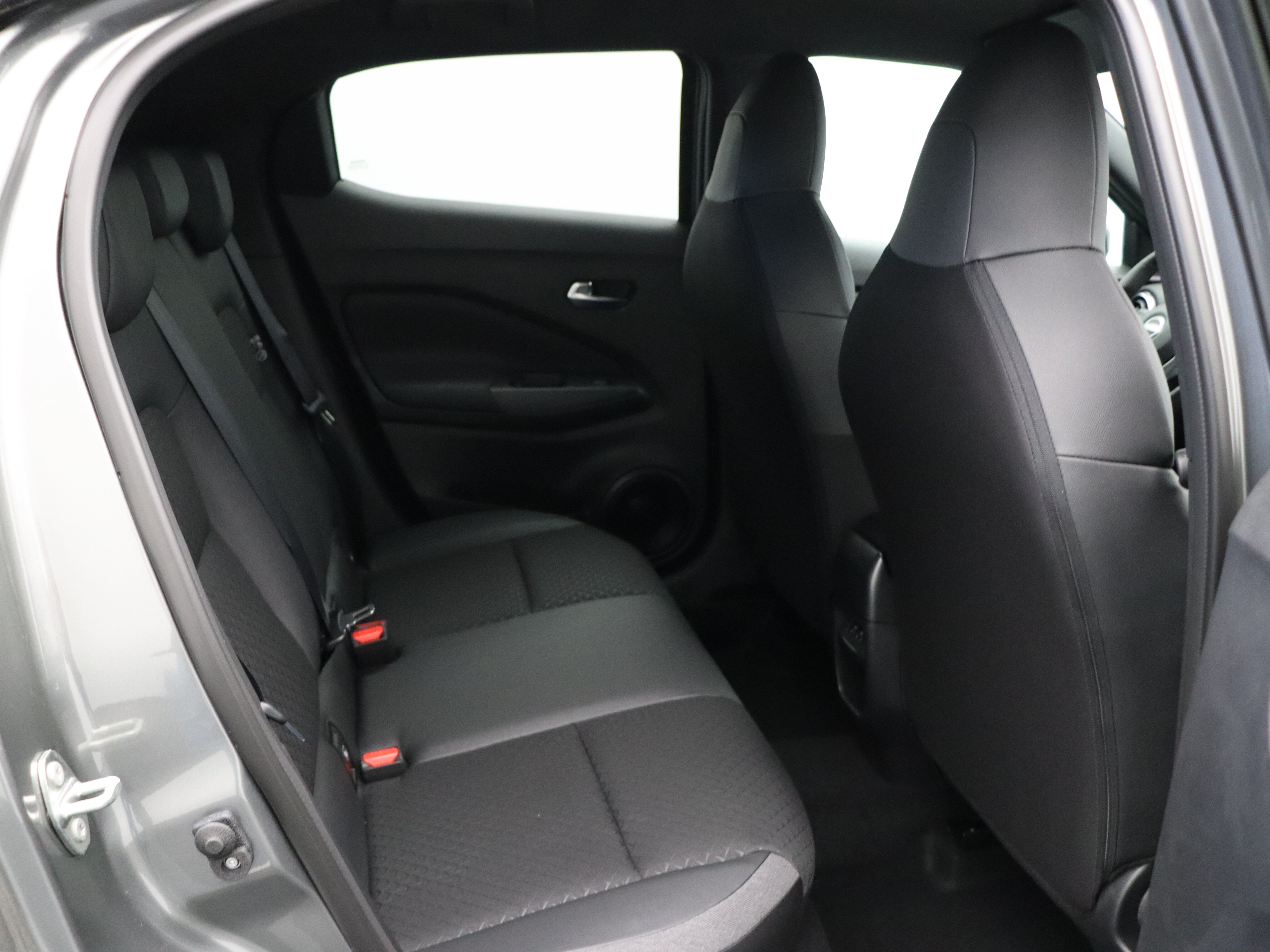 Nissan Juke N-Sport + Technology Pack + Light Cold Pack Hybrid 143 - Afbeelding 9