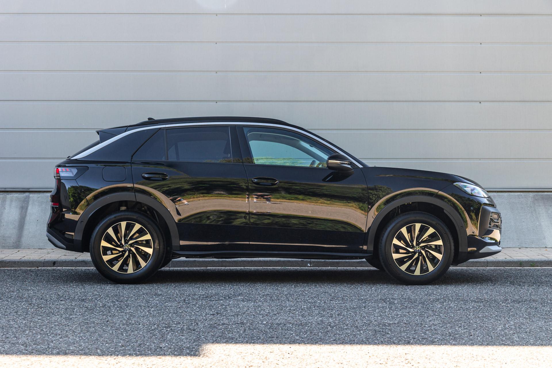 Volkswagen T-Roc 1.5 eTsi 115pk Life First Edition - Afbeelding 3