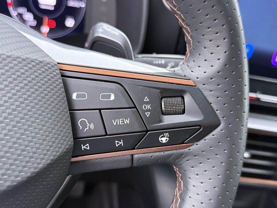CUPRA Formentor 1.4 e-Hybrid Business