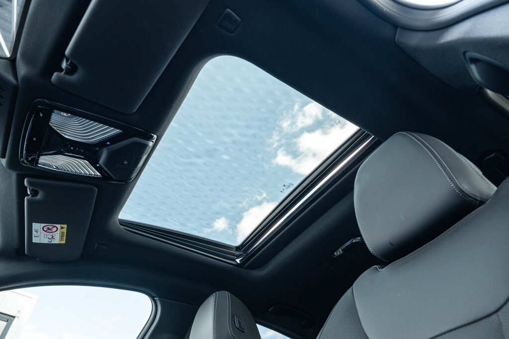 BMW i4 8