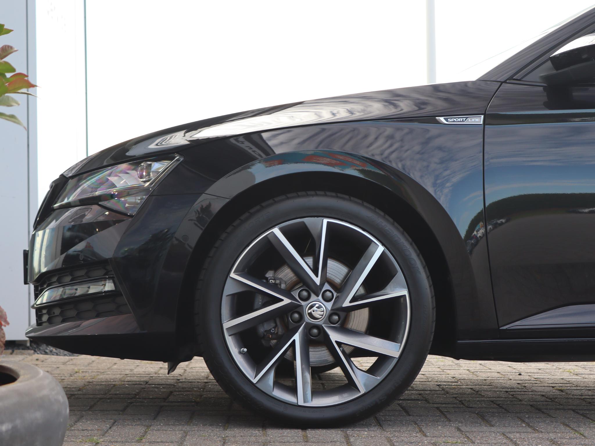 Škoda Superb Combi 1.4 TSI 218 pk DSG iV Sportline Business - Afbeelding 2