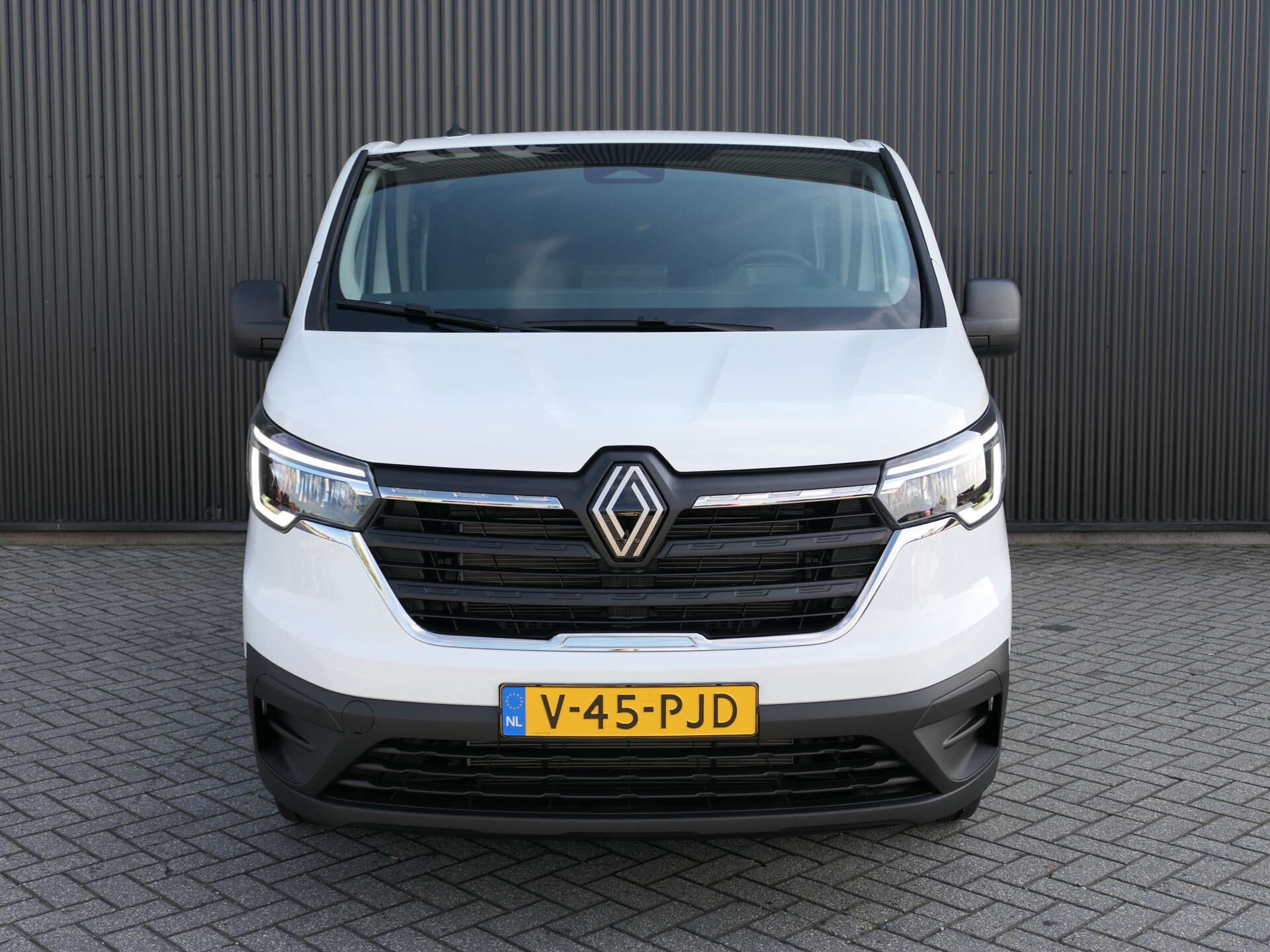 Renault Trafic 2.0 Blue dCi 130 T29 L2H1 Start DC *Getoonde prijs incl. BPM / Excl. BTW*